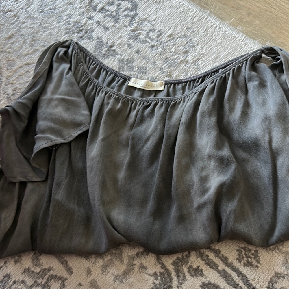 Gray cold shoulder blouse, short flutter sleeve, size small